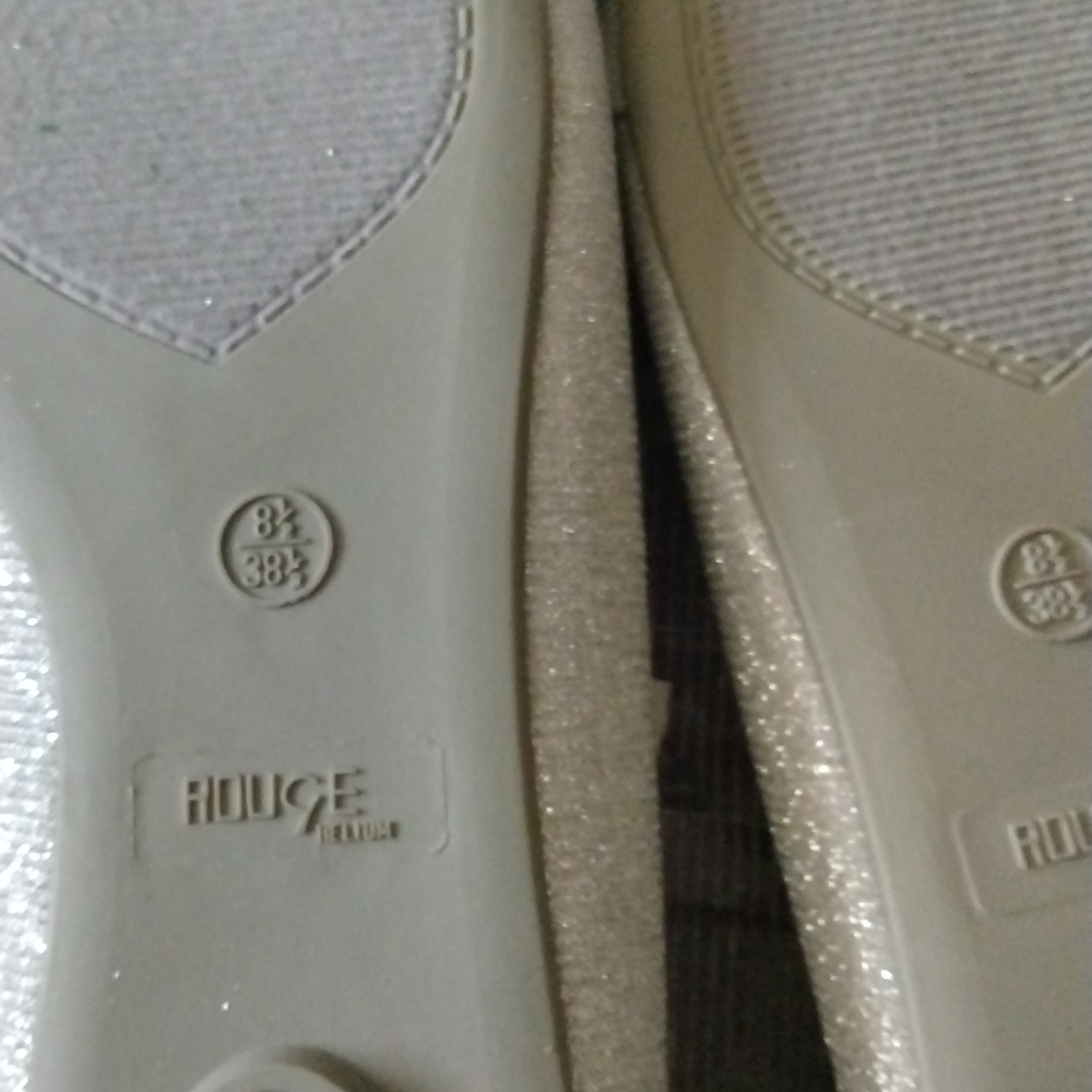 Shoes - Picture 4 of 4